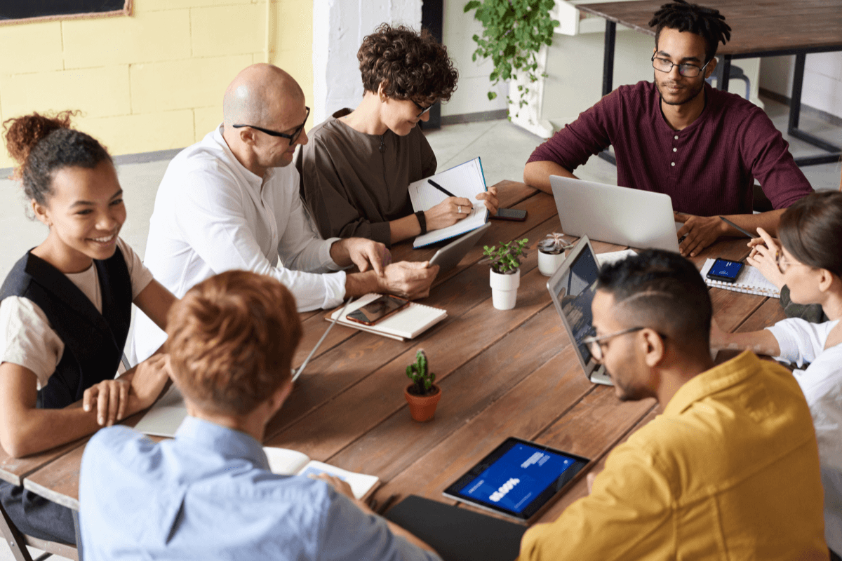 Strategic Insights from Quickplus Business Consultants for Business Setup Success